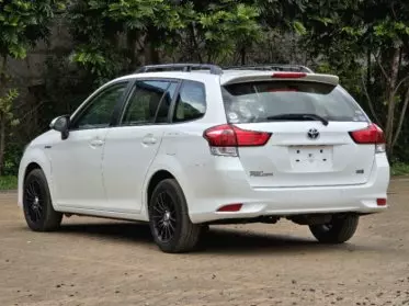 Toyota Fielder 