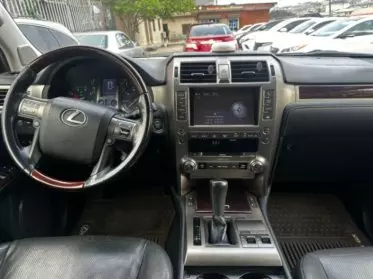 Lexus GS 460