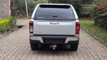 Isuzu D-Max