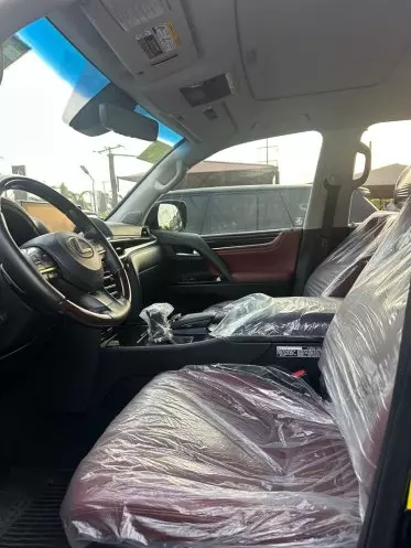 Lexus LX 570