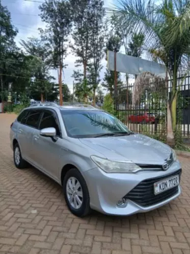 Toyota Fielder hybrid
