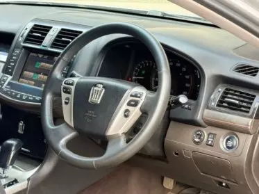 Toyota Crown Athlete