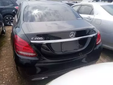Mercedes-Benz C 200