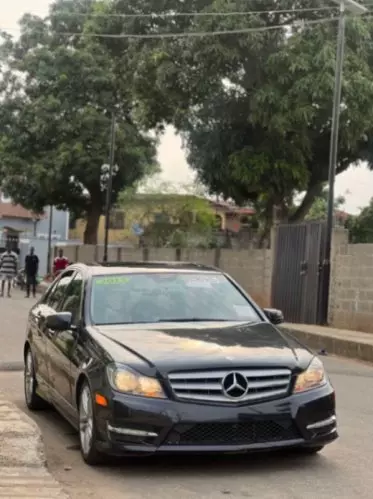 Mercedes-Benz C 300