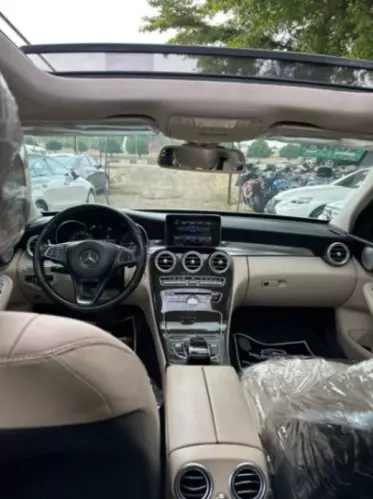 Mercedes-Benz C 300