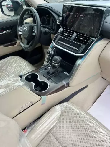 Toyota Land Cruiser VX