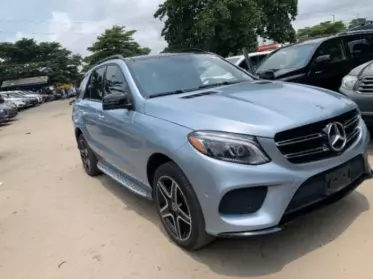 Mercedes-Benz ML 350