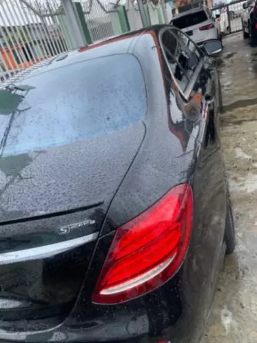Mercedes-Benz E 300