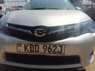 Toyota Fielder 