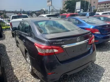 Nissan Sentra