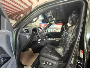 Lexus LX 600