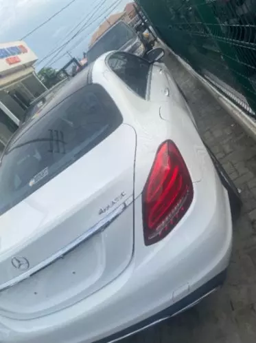 Mercedes-Benz C 300