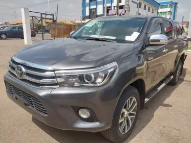 Toyota Hilux Revo 