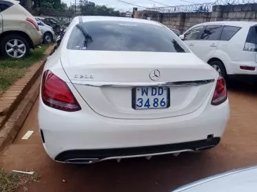 Mercedes-Benz C 200