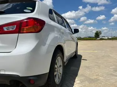 Mitsubishi RVR