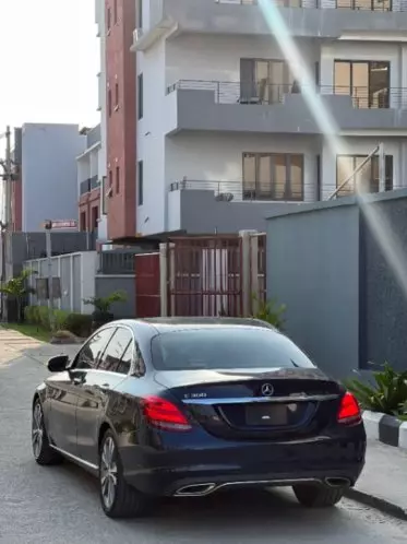 Mercedes-Benz C 300