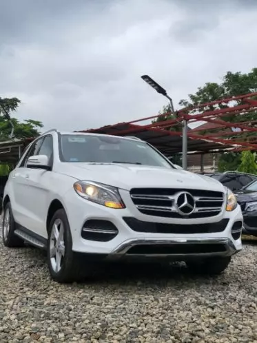 Mercedes-Benz GLE 300