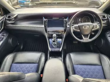 Toyota Harrier hybrid