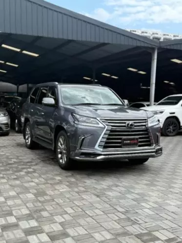 Lexus LX 570