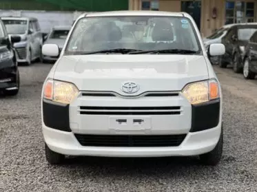 Toyota Succeed 