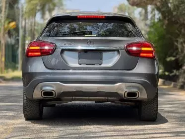Mercedes-Benz GLA 180