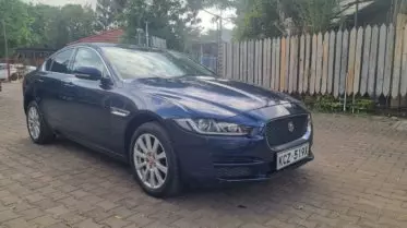 Jaguar XE