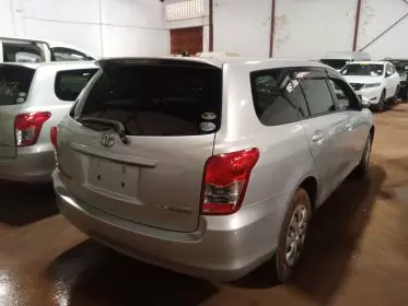 Toyota Fielder 