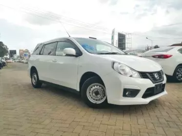 Nissan Advan