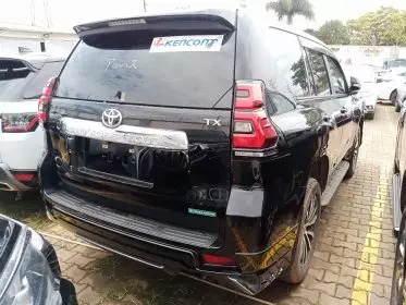 Toyota Landcruiser Prado