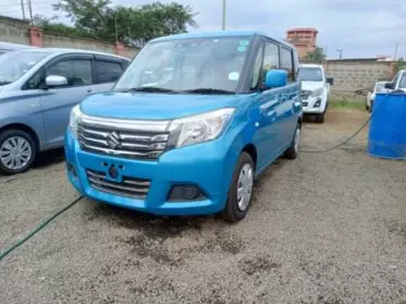 SUZUKI Solio