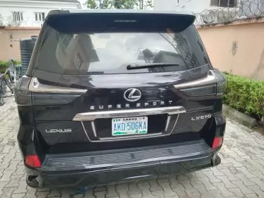 Lexus LX 570