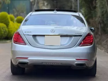 Mercedes-Benz S 400