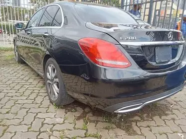 Mercedes-Benz C 200