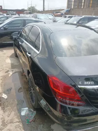 Mercedes-Benz C 300
