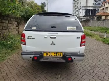 Mitsubishi L200 Double Cabin 4WD