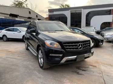 Mercedes-Benz 1217