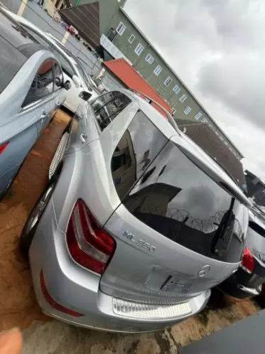 Mercedes-Benz ML 350