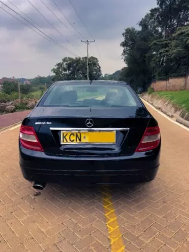 Mercedes-Benz C200