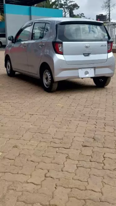 Daihatsu Mira 