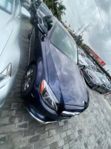 Mercedes-Benz C 300
