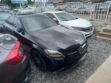 Mercedes-Benz C 300