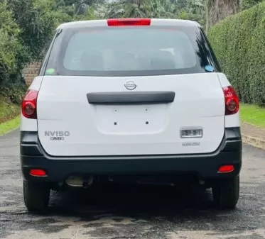 Nissan Advan 