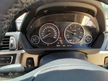 BMW 330i