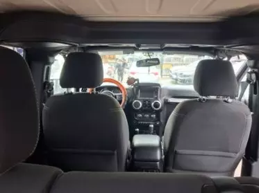 JEEP Wrangler Sahara