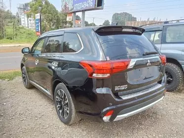 Mitsubishi Plug-in Hybrid Outlander