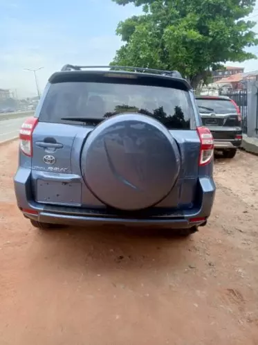 Toyota RAV 4