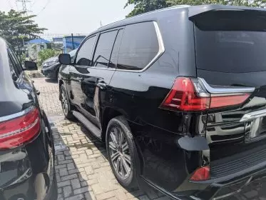 Lexus LX 570