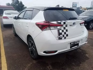 Toyota Auris Hybrid