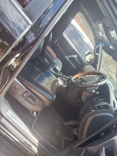 Toyota Land Cruiser V8