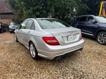 Mercedes-Benz C 300